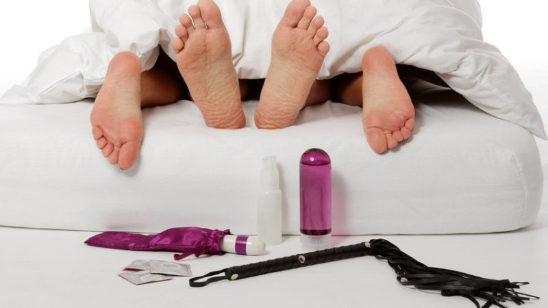 Choisir un sextoy de couple : conseils et recommandations pour pimenter votre relation